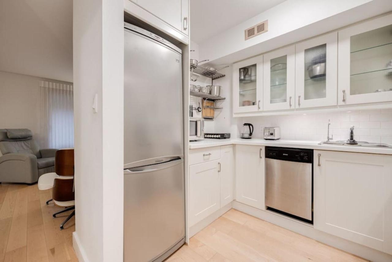 Prime Location 2Br With Kingbed In Vibrant Toronto Villa Exterior photo