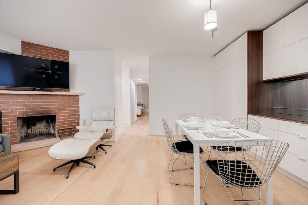 Prime Location 2Br With Kingbed In Vibrant Toronto Villa Exterior photo
