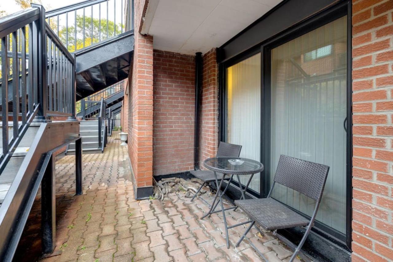 Prime Location 2Br With Kingbed In Vibrant Toronto Villa Exterior photo