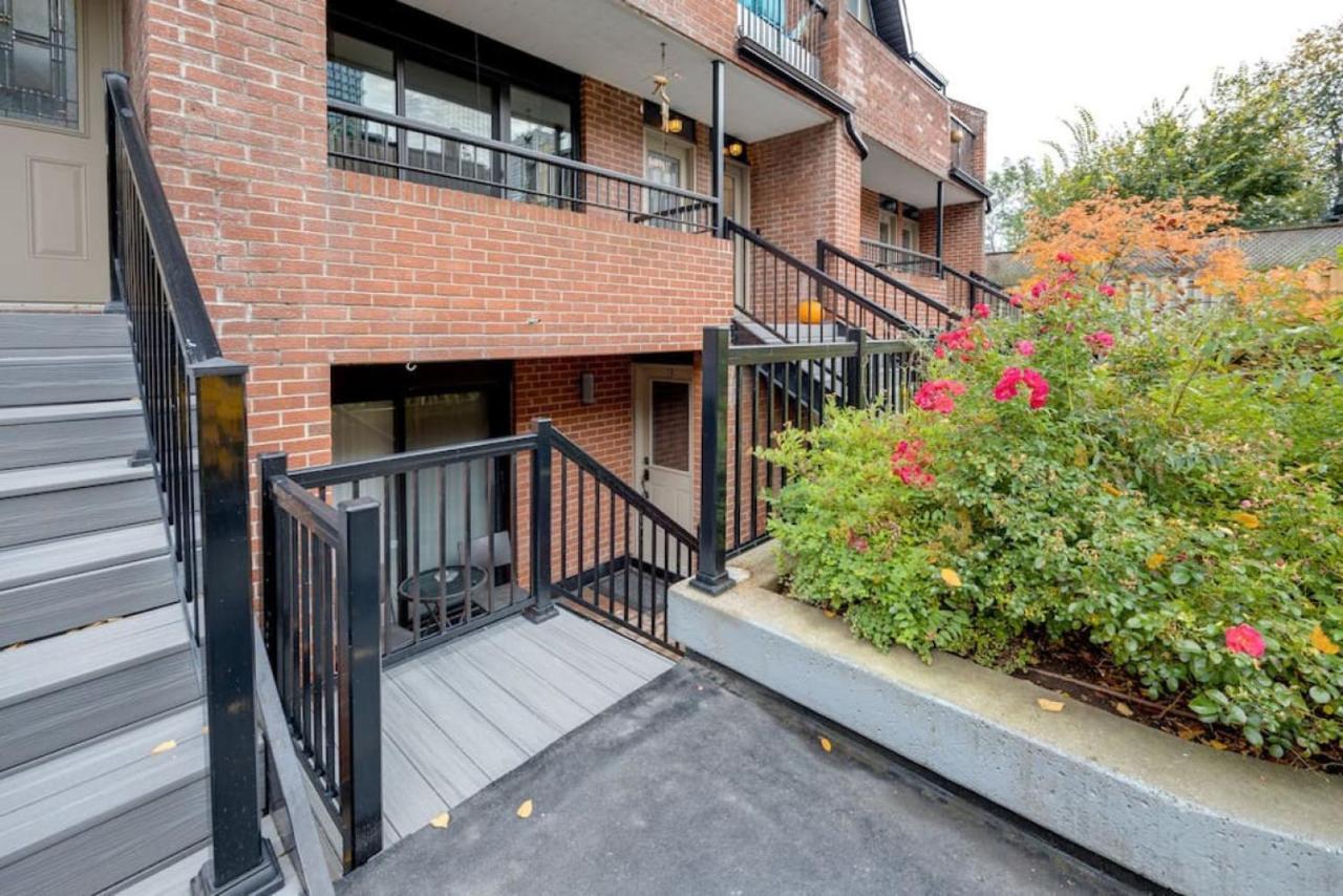 Prime Location 2Br With Kingbed In Vibrant Toronto Villa Exterior photo